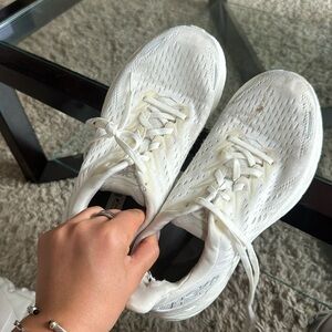 Women’s hoka Clifton’s